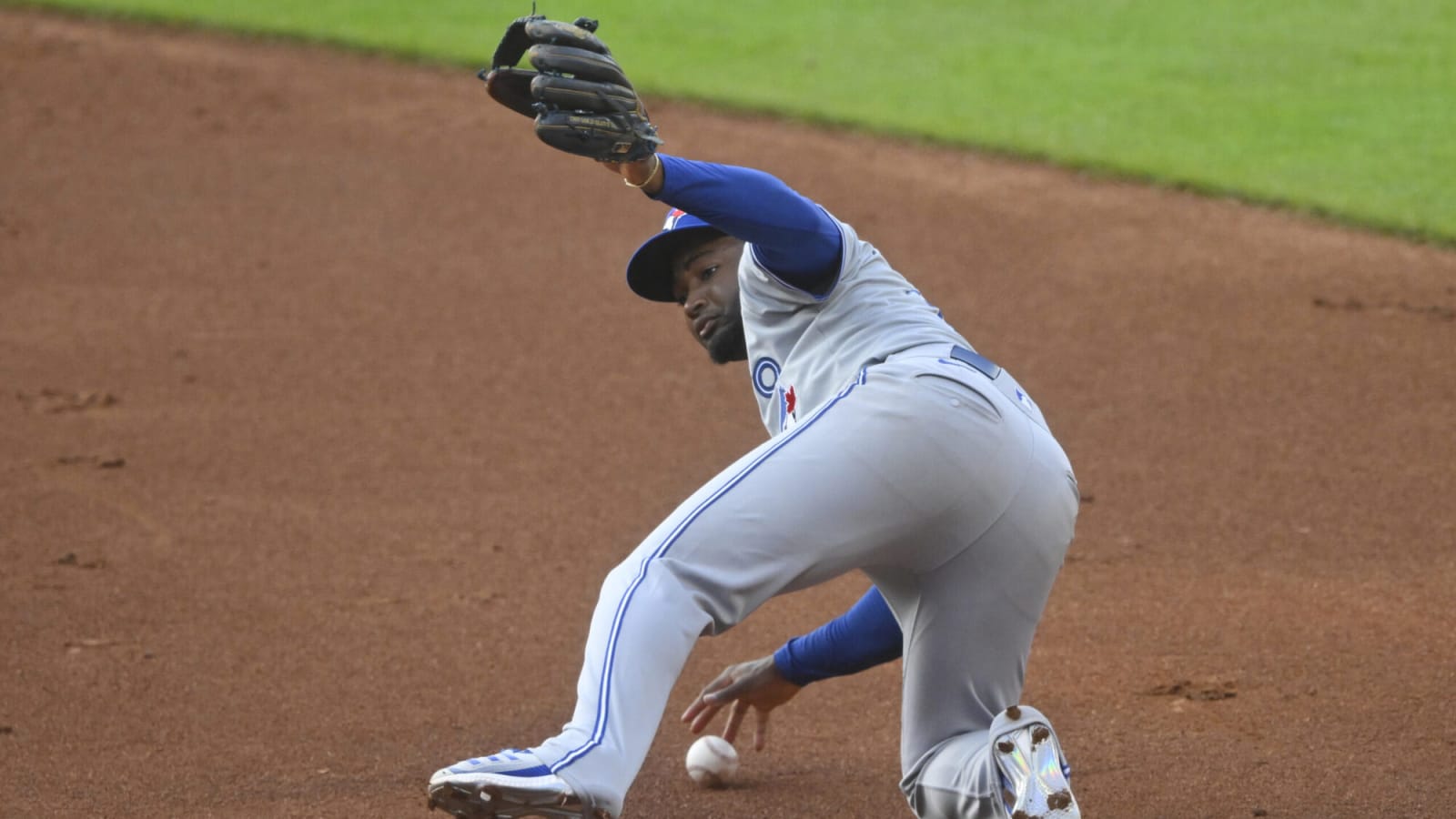 Watch: Orelvis Martinez singles for his first big league hit