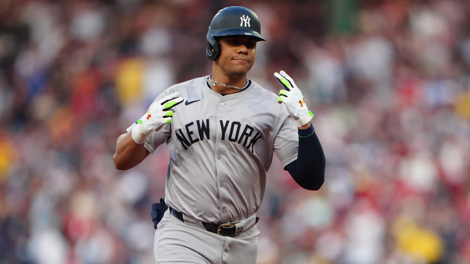 Report: The Blue Jays offered just under $700 million for Juan Soto