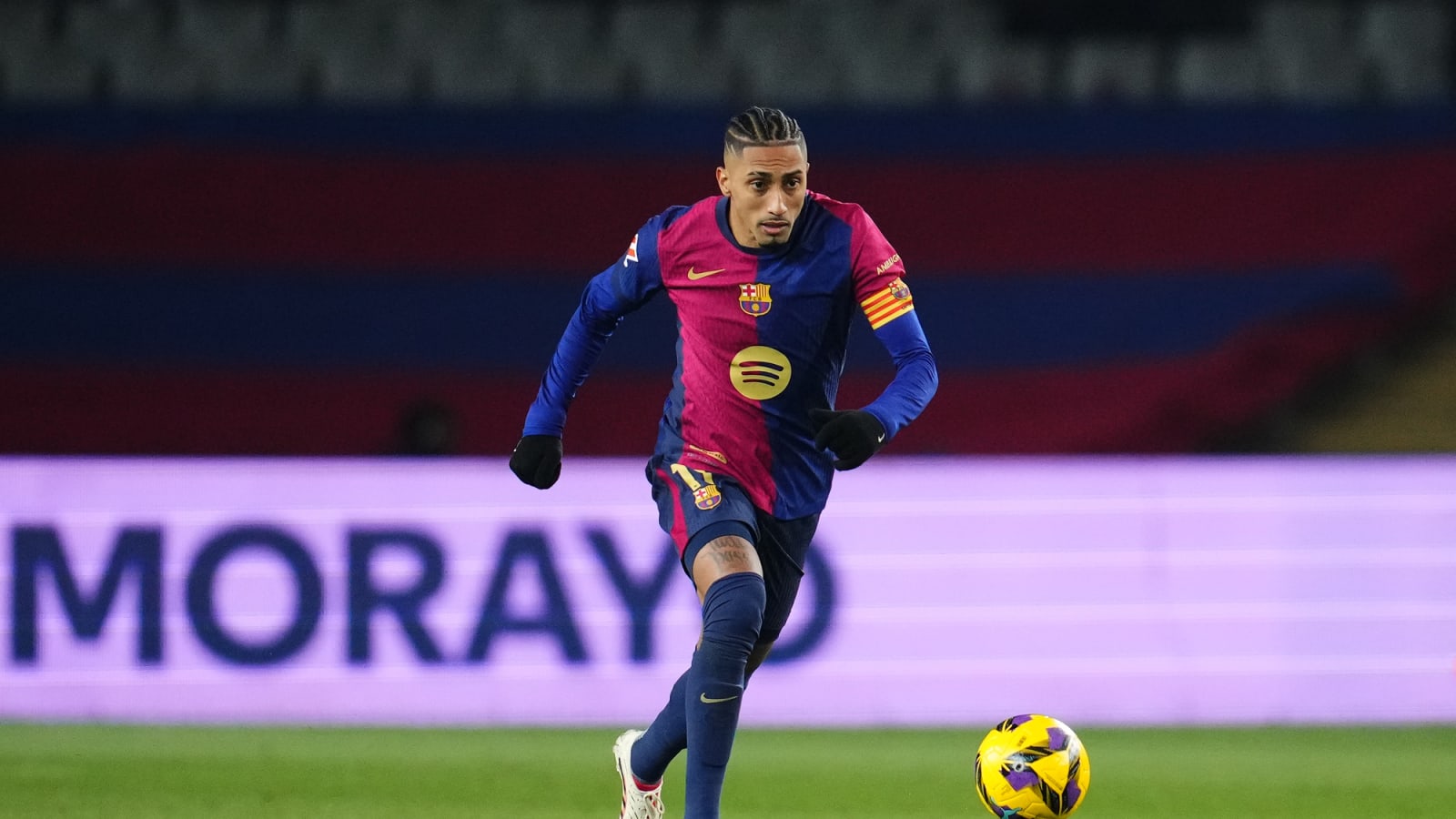 Liverpool eyeing Barcelona star as Mohamed Salah contract talks continue