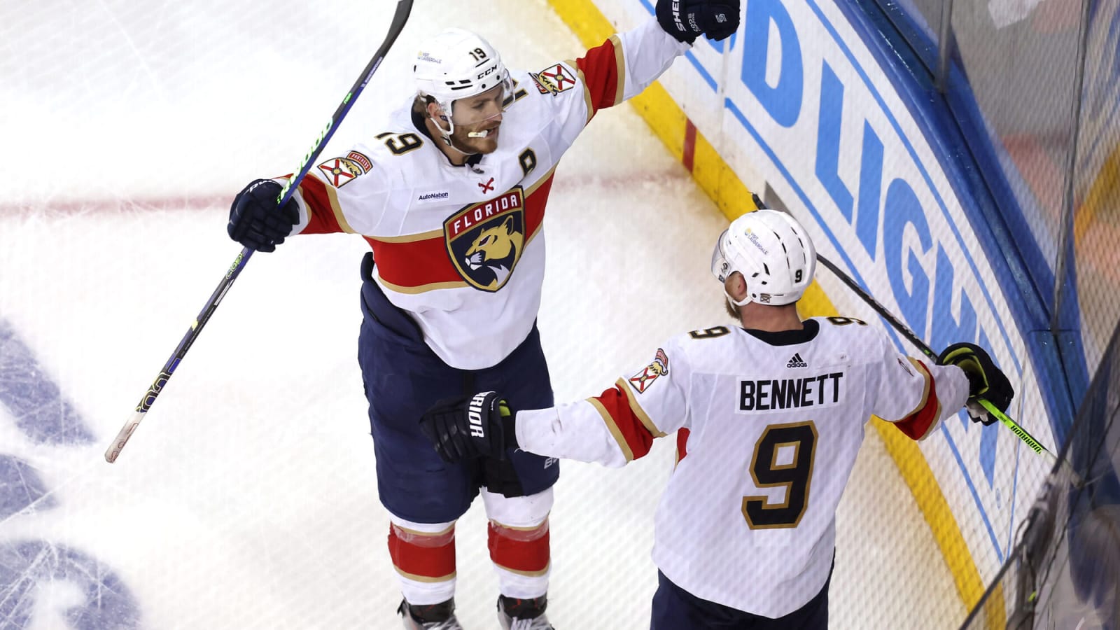 Matthew Tkachuk, Carter Verhaeghe exemplify the Panthers’ positional versatility
