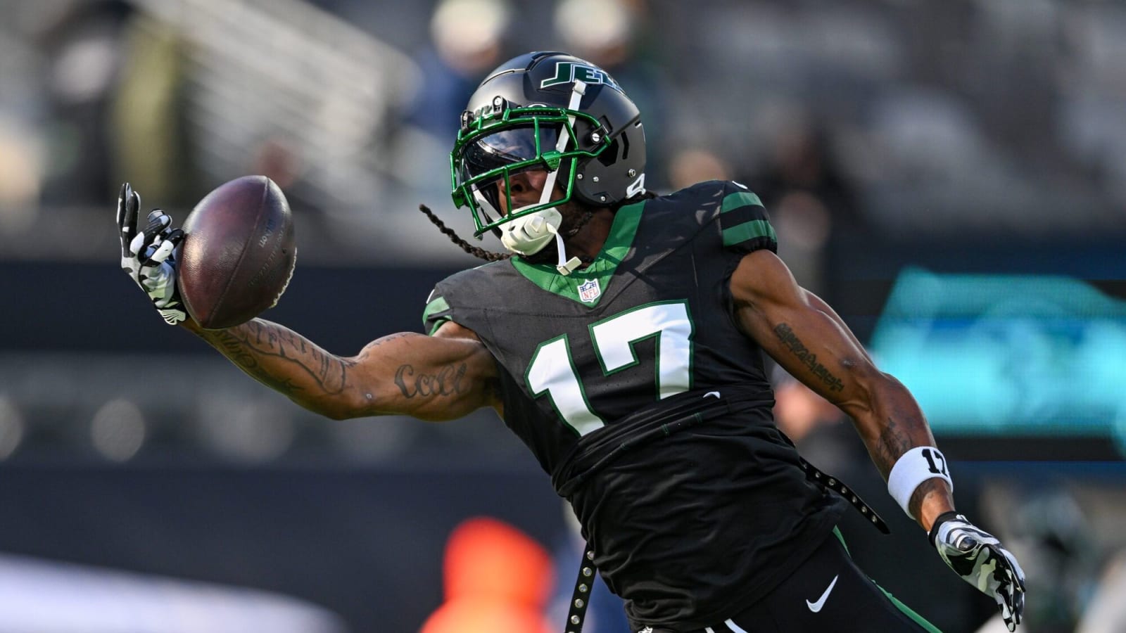 Jets release star wide receiver to clear $30M in cap space