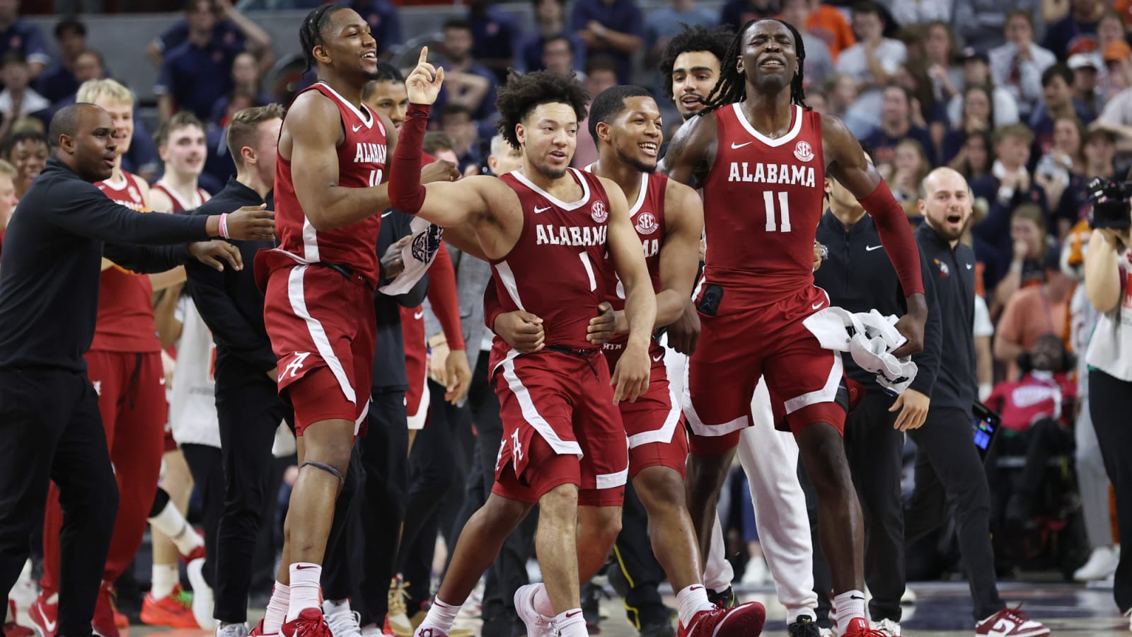 Alabama guard Mark Sears (1) celebrates after making the game-winning shot to beat Auburn in overtime