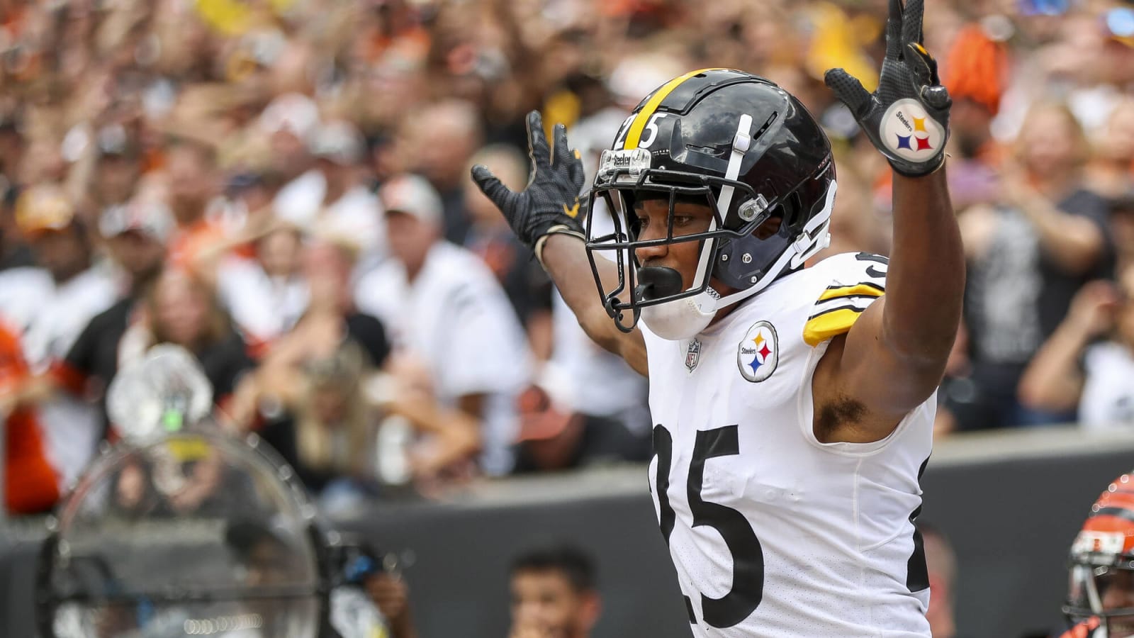 Steelers Rule Out CB Ahkello Witherspoon And RB Jaylen Warren For Week 12; 2 Other Key Players Listed as Questionable