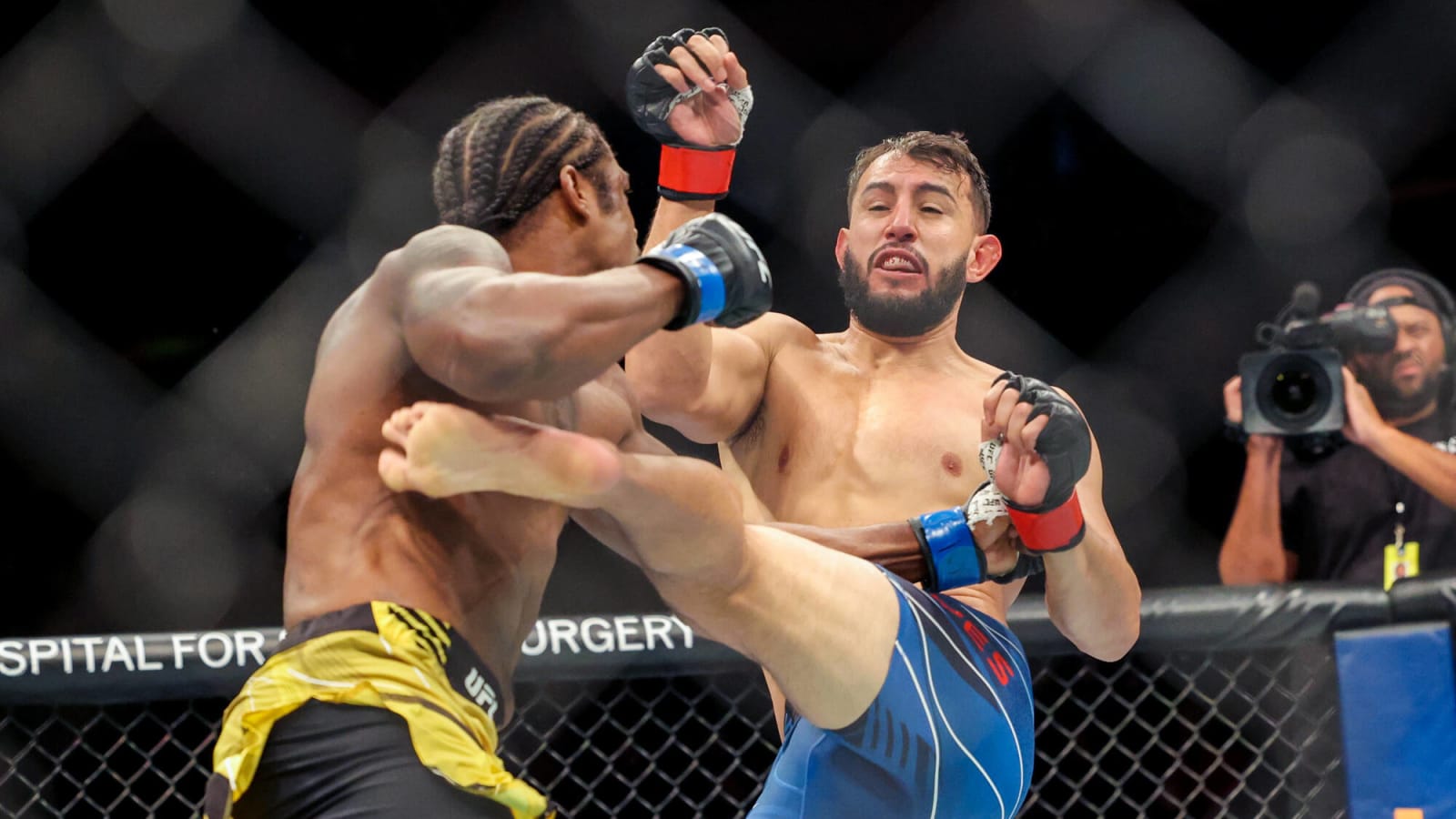 Carlos Ulberg Views Dominick Reyes as ‘Massive Step Up’ in UFC Career