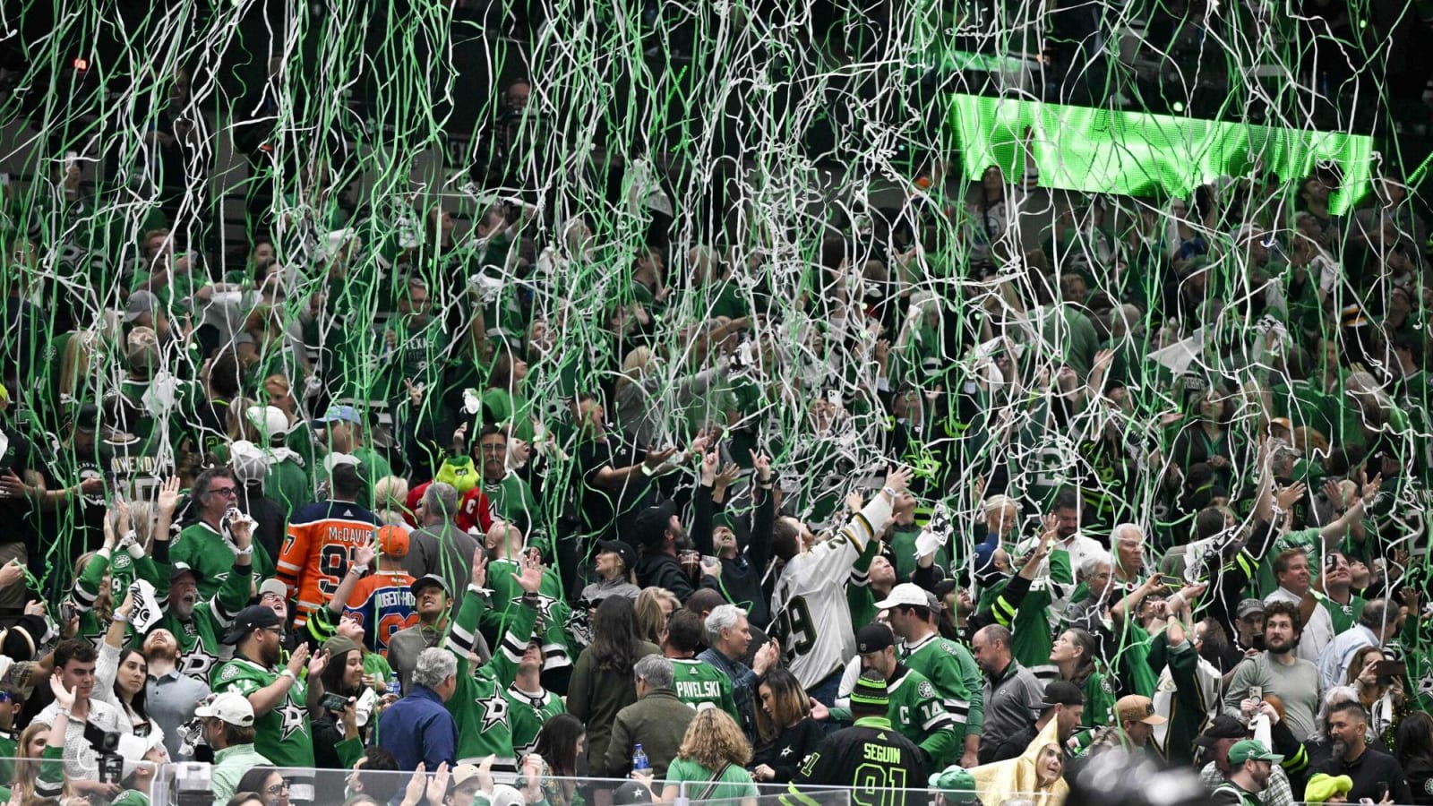 Dallas Stars play Oilers victory song ‘La Bamba’ after Game 2 win