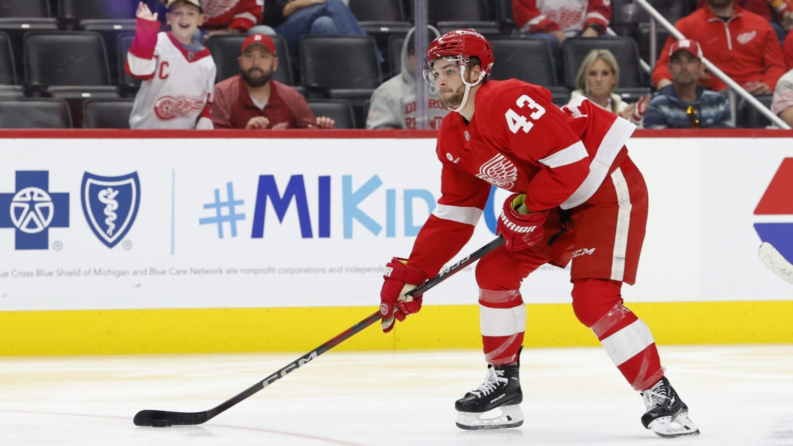 Red Wings Carter Mazur exits game with upper-body injury