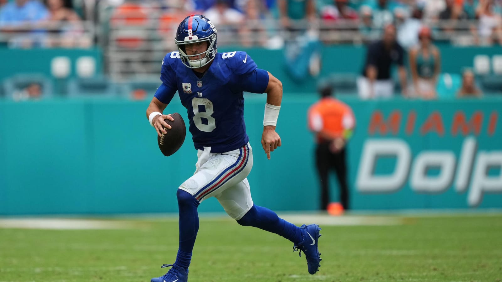 NFC Notes: Daniel Jones, Julio Jones, Commanders, Eagles, Giants