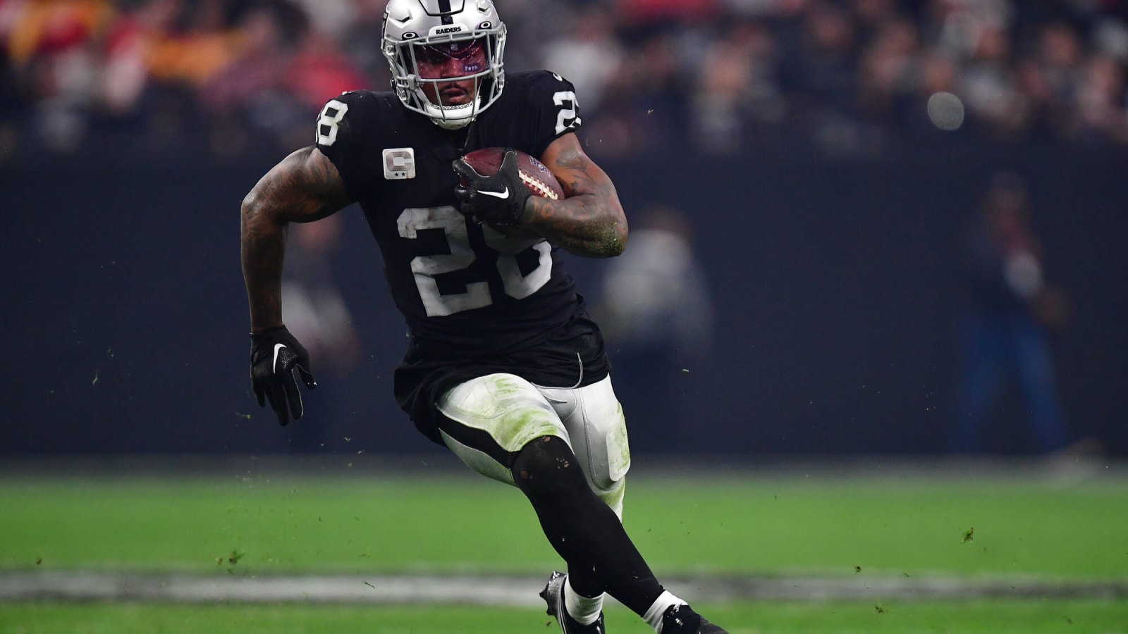 Raiders Legend Takes Shot At Team For Josh Jacobs Situation