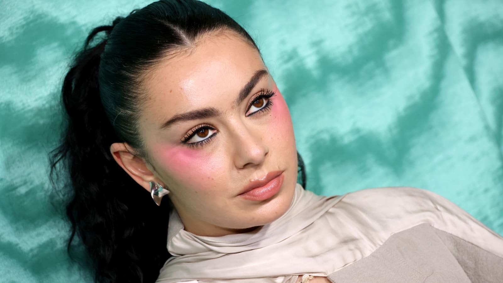 Charlie xcx Calls Out Viral 'Apple' Dance Crasher: 'You Don't Wanna Be Like That Guy in LA on The Internet'