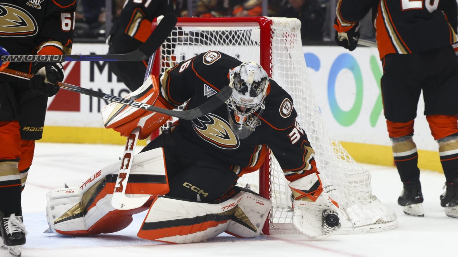 Anaheim Ducks’ John Gibson leaves game vs. Oilers with lower-body injury