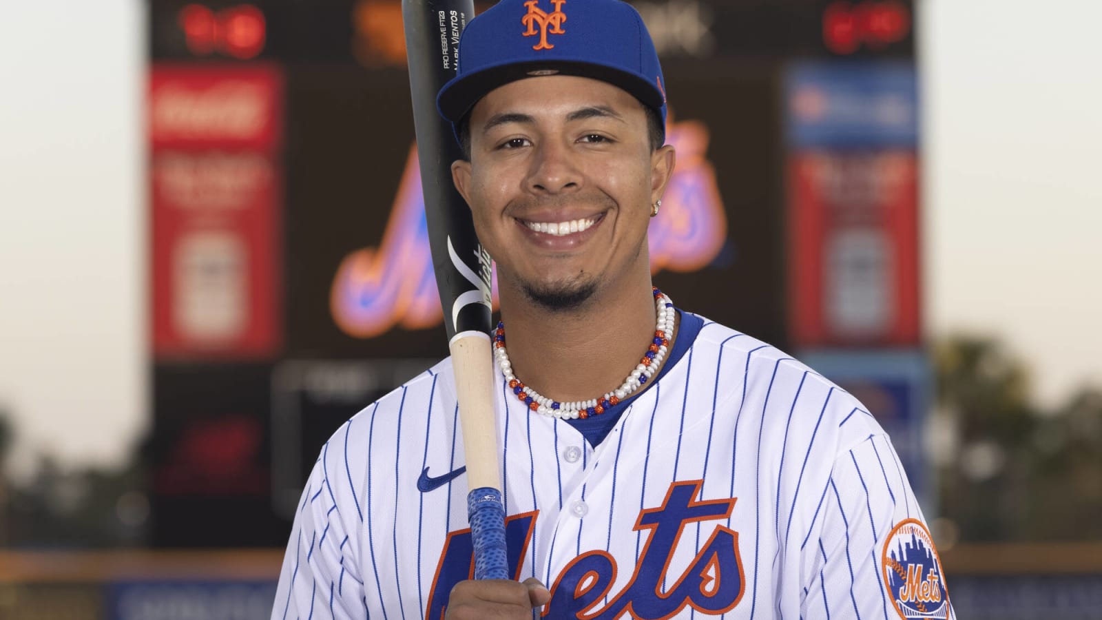 Mets’ Mark Vientos puts on a show Saturday afternoon