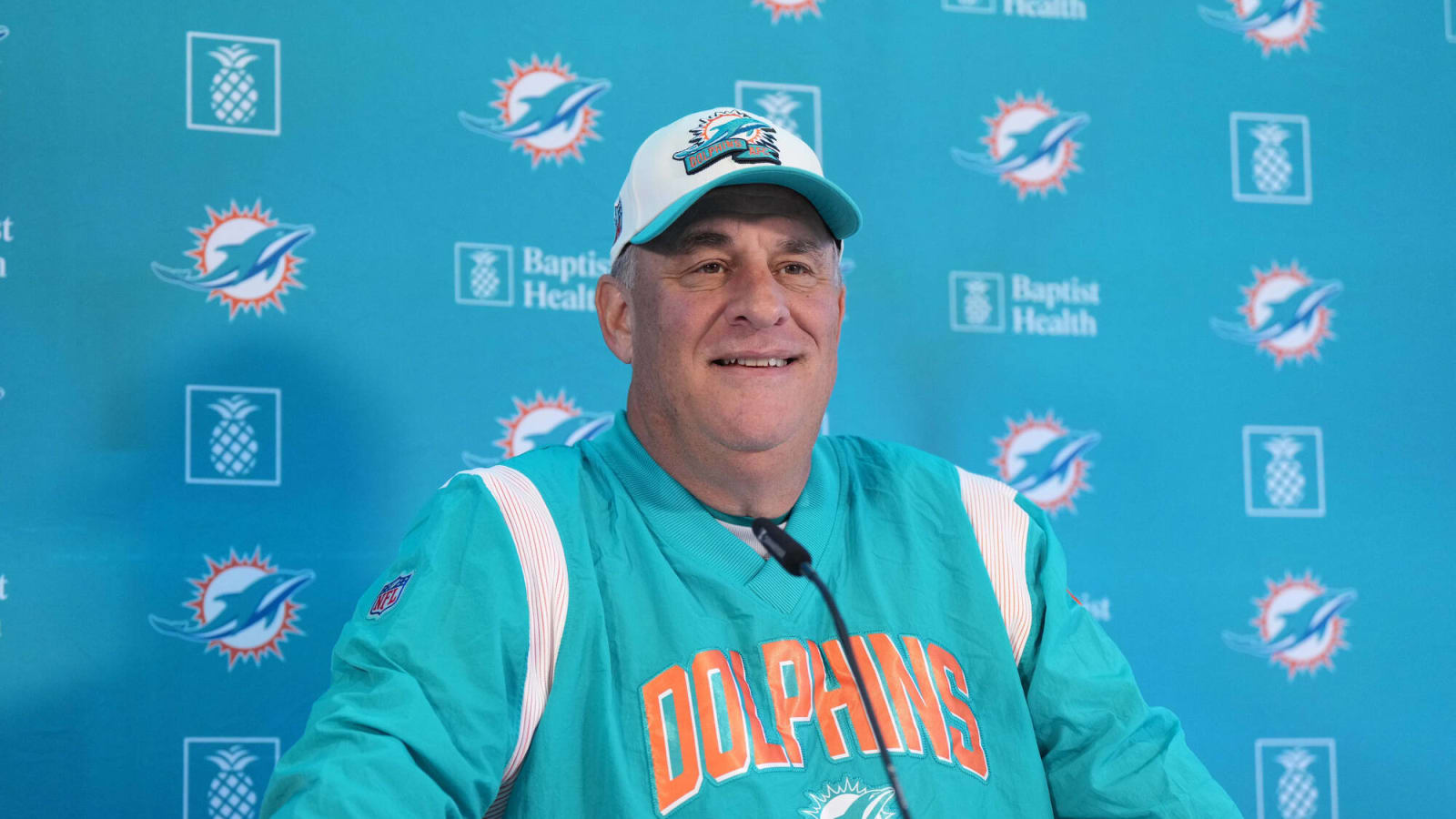 Philadelphia Eagles Expected to Name 2024 Defensive Coordinator