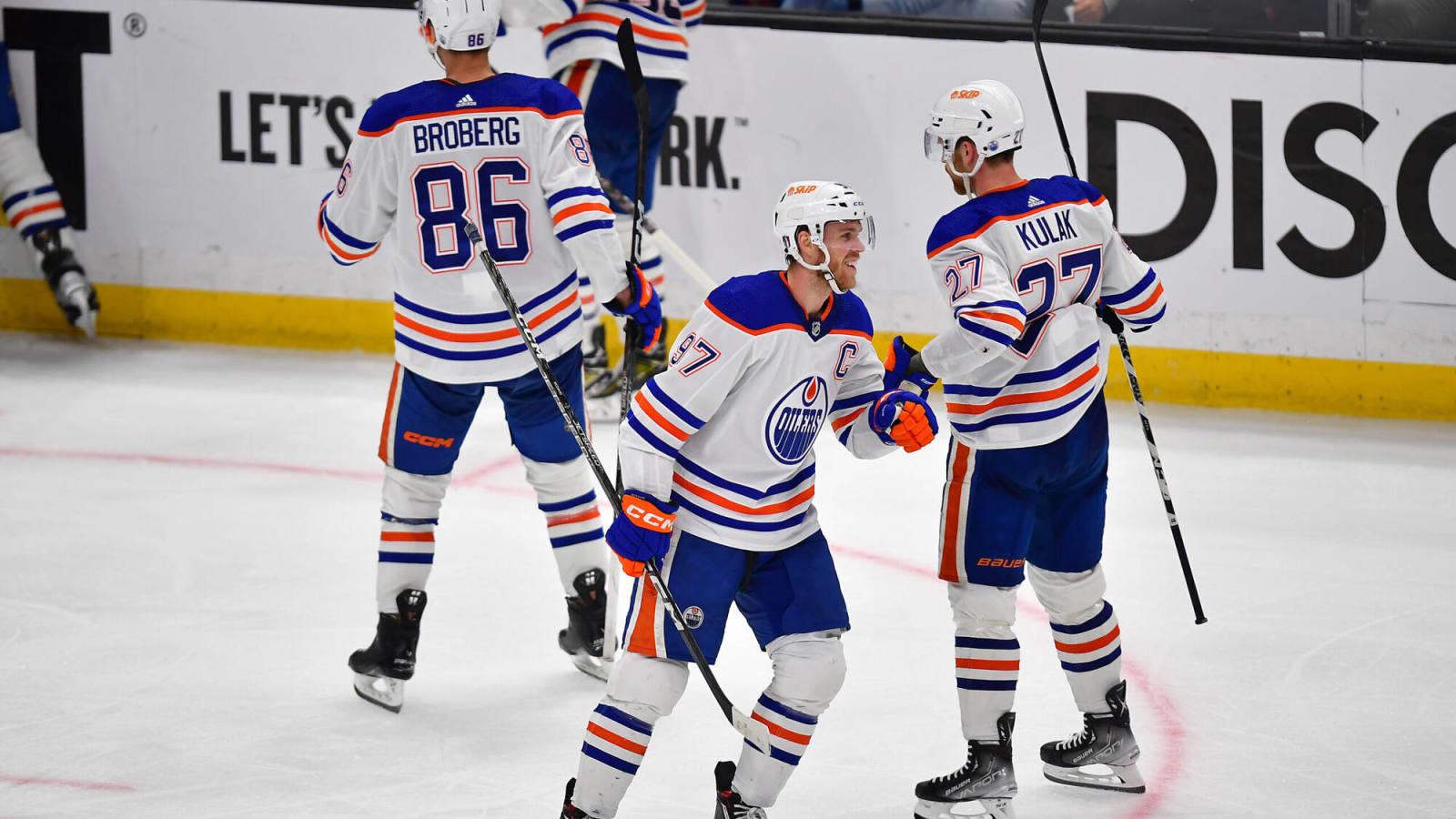 Huge comeback salvages series for Edmonton Oilers