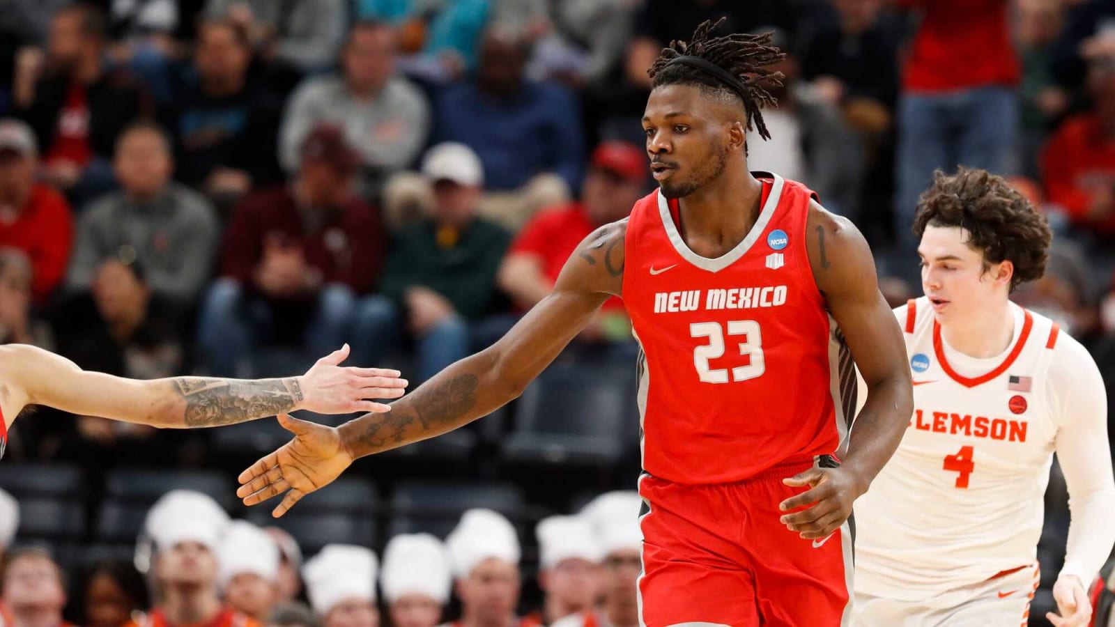 Lobos in Control of Mountain West as Aztecs Give Chase