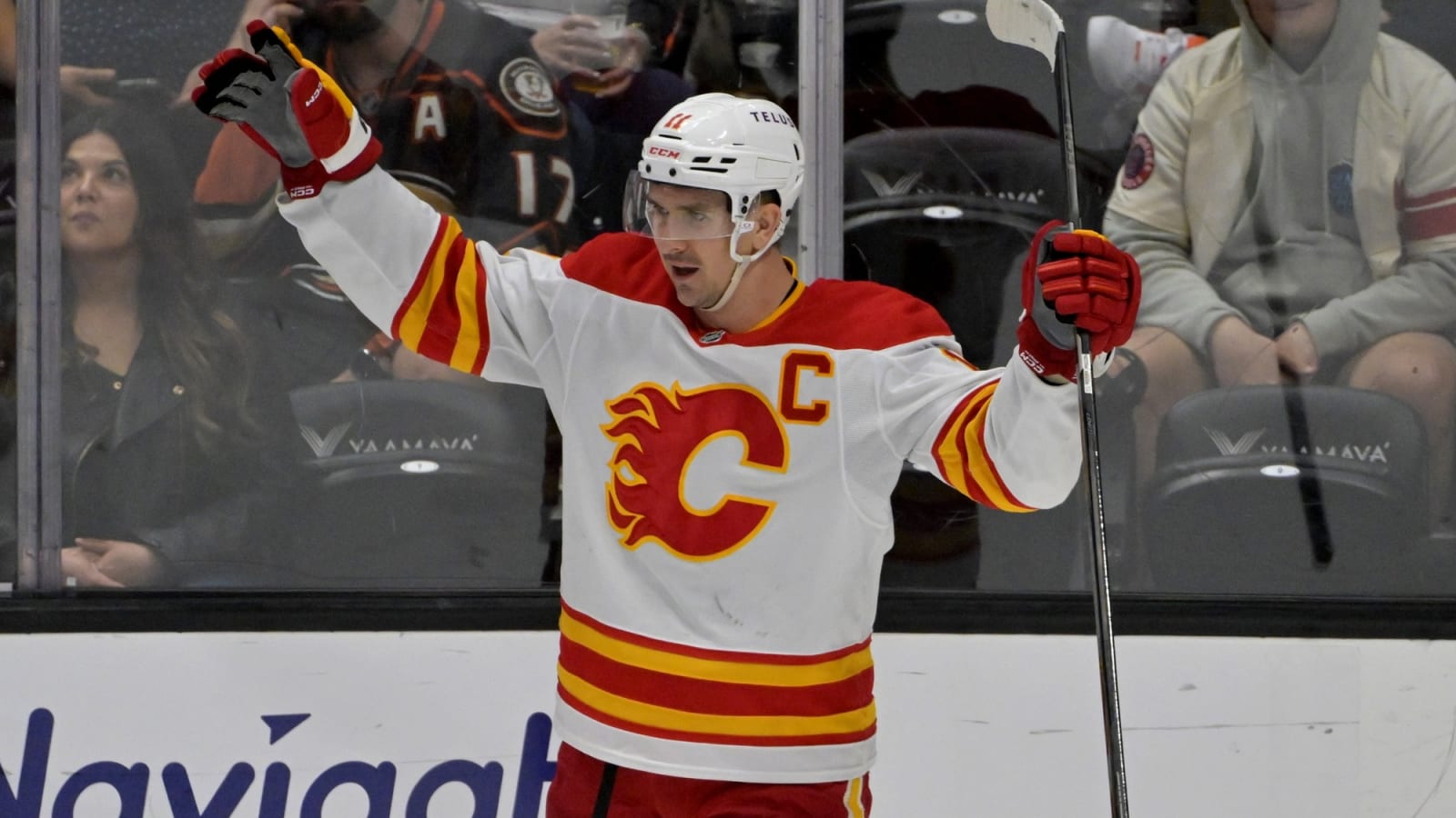 Instant Reaction: Flames let one get away in Anaheim