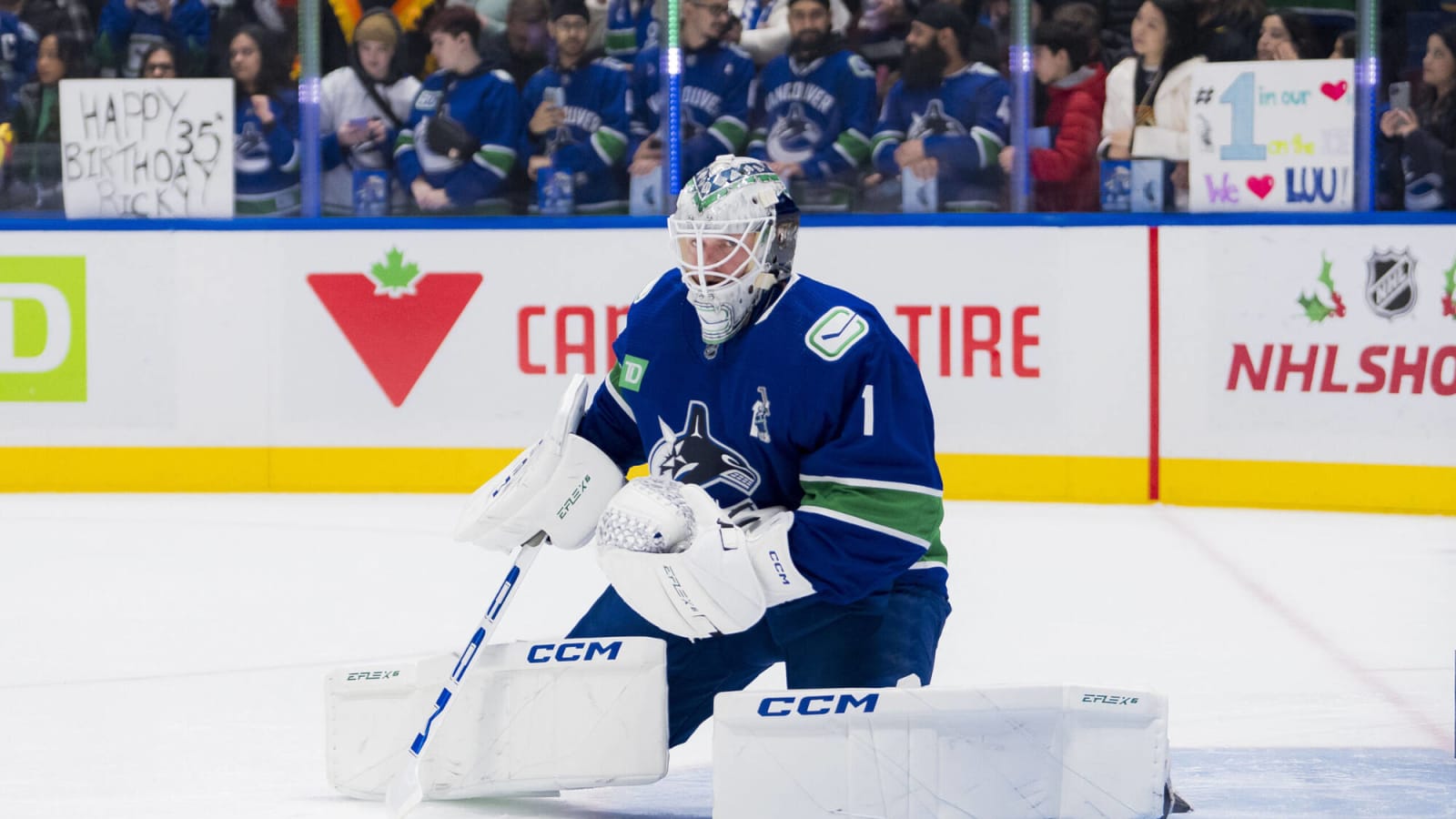  Thatcher Demko plays like Roberto Luongo in 4-0 Canucks win over Florida