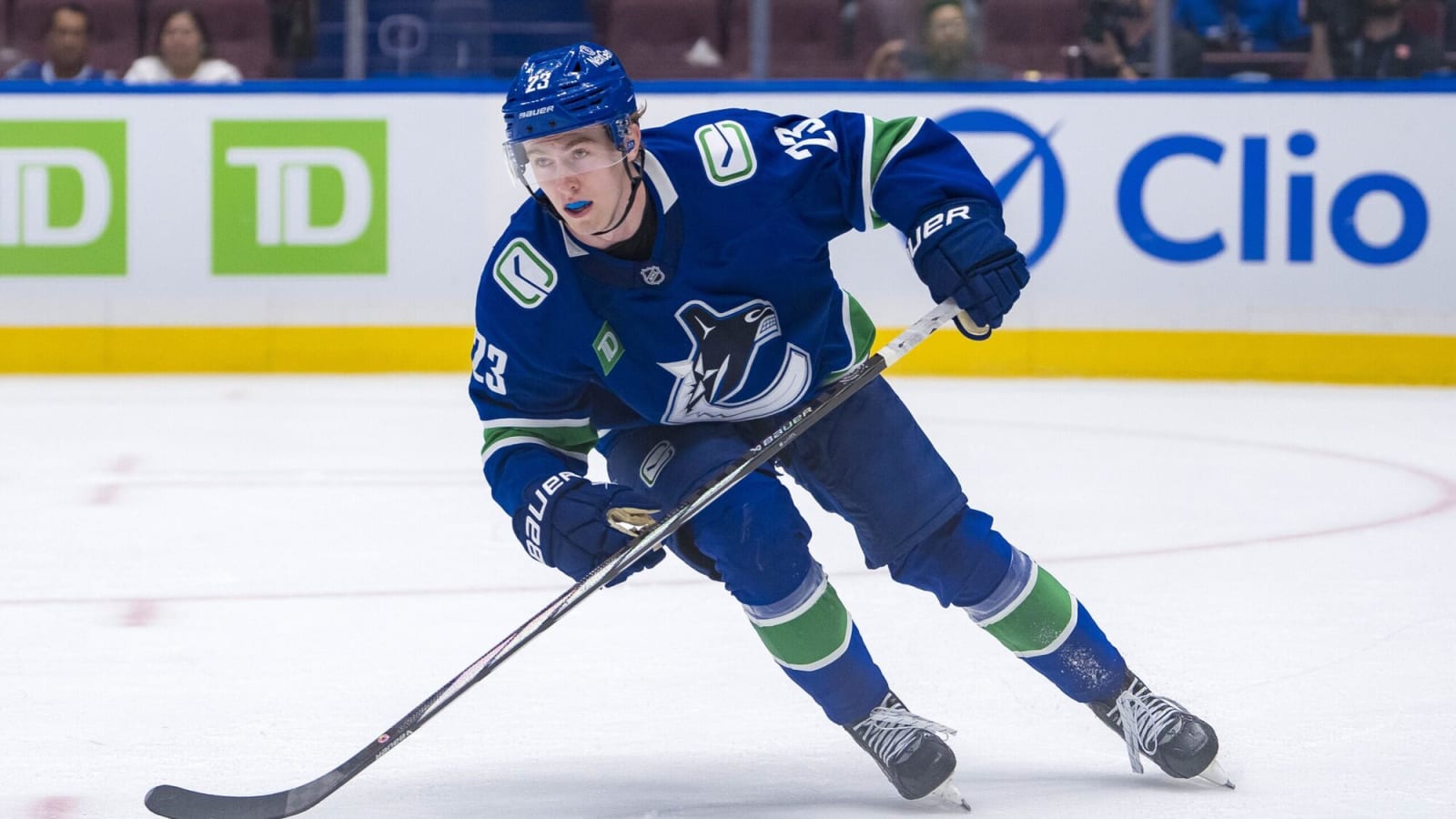 Vancouver Canucks recall Jonathan Lekkerimäki from Abbotsford AHL