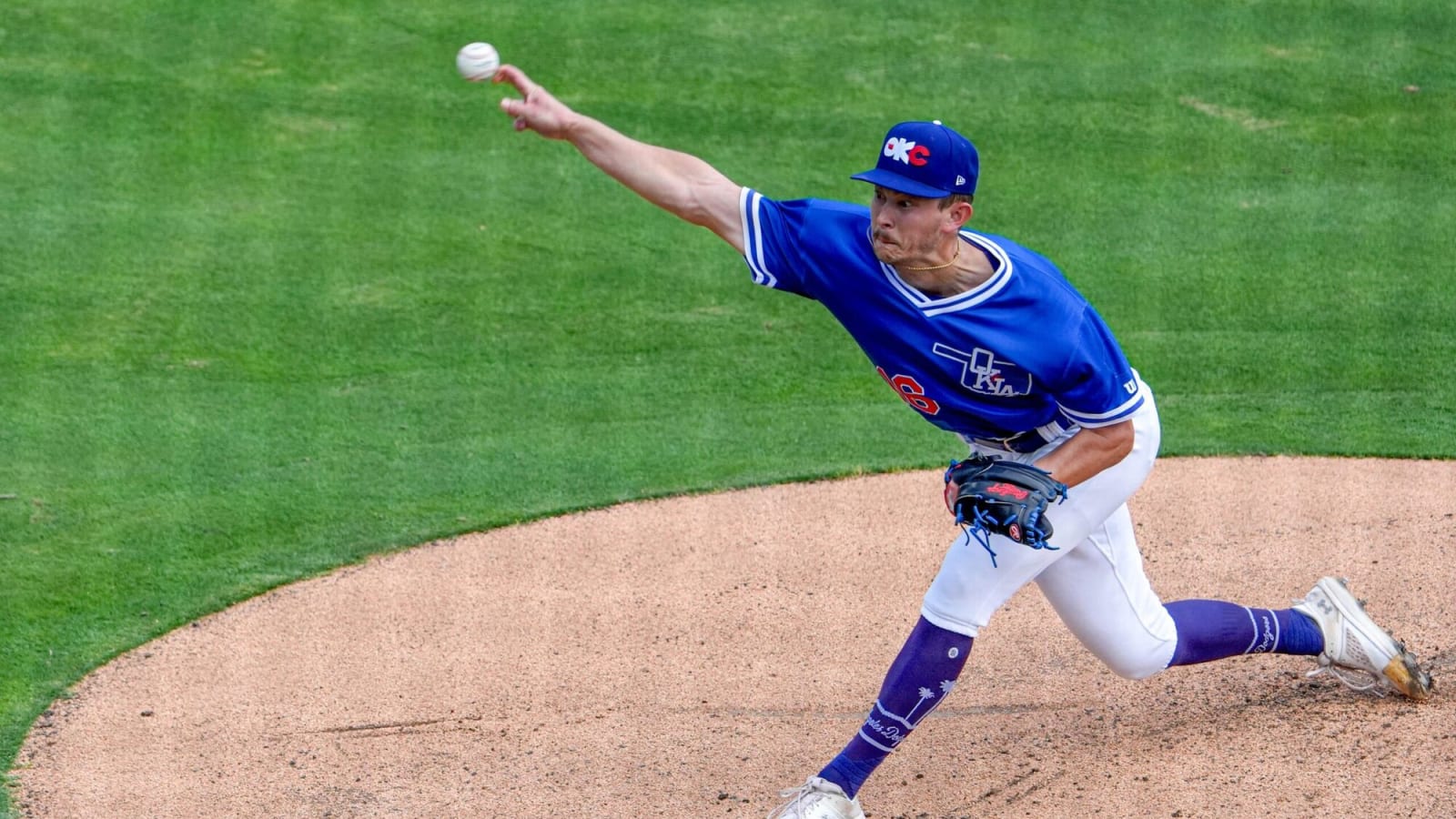 News and Notes The Blue Jays sign Kevin Gowdy to a minor league deal