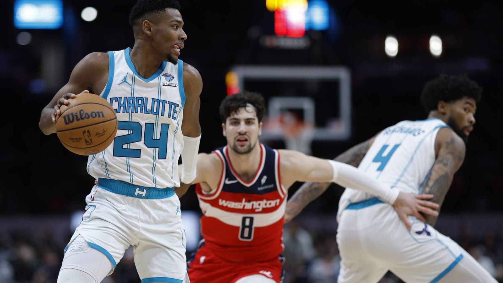 Wizards Defeat Hornets 112-100, End Losing Streak With Late Surge