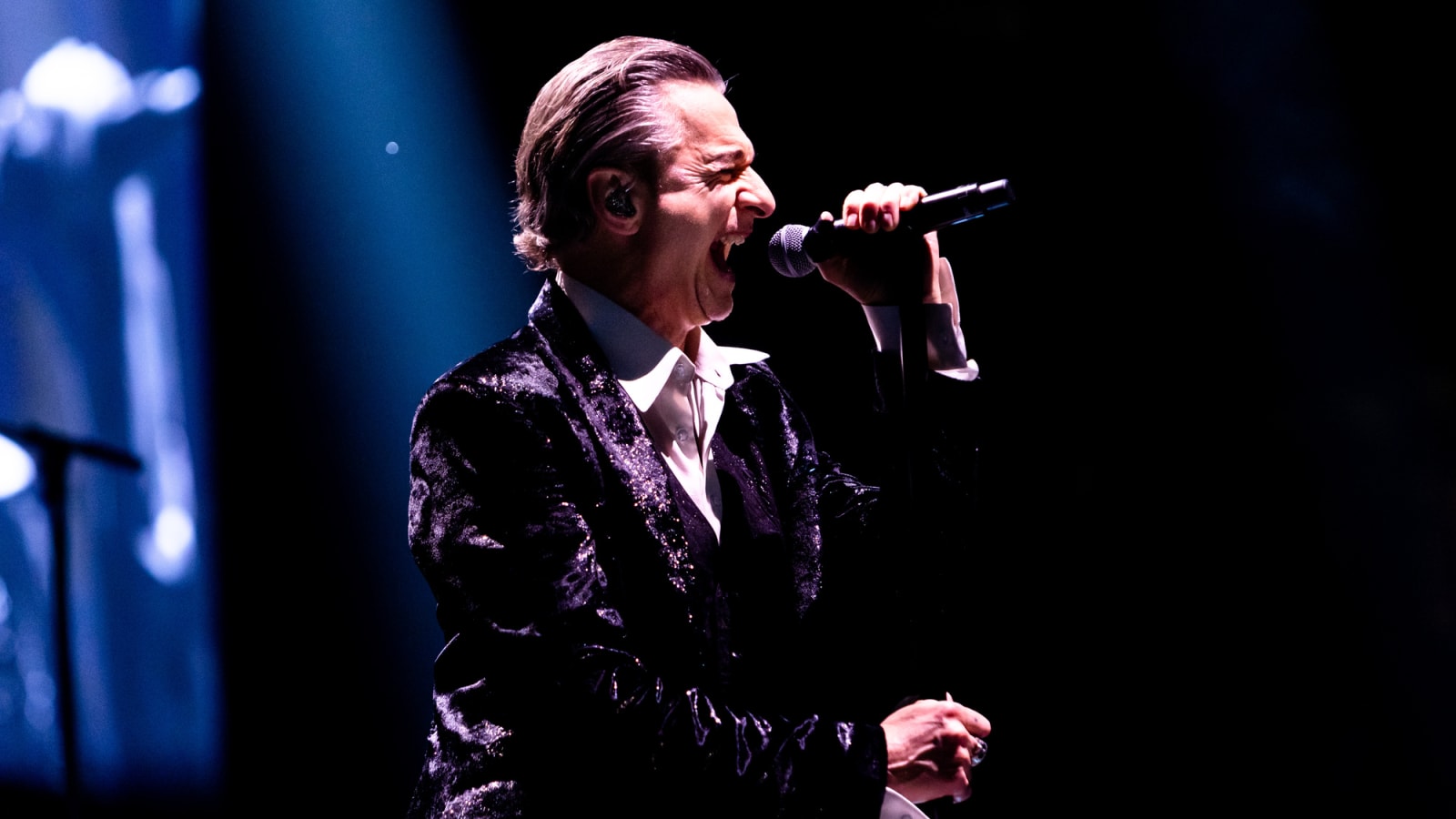 Depeche Mode’s ‘Just Can’t Get Enough’ Gets a Unique Cover Using Pots, Pans, and Pigs