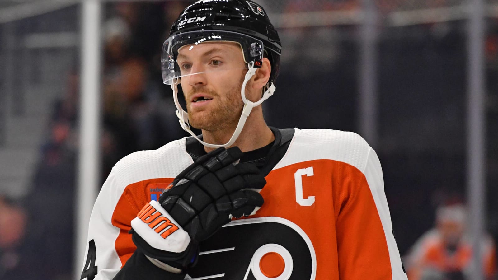 Sean Couturier Has Candid Reaction to Flyers’ Healthy Scratch