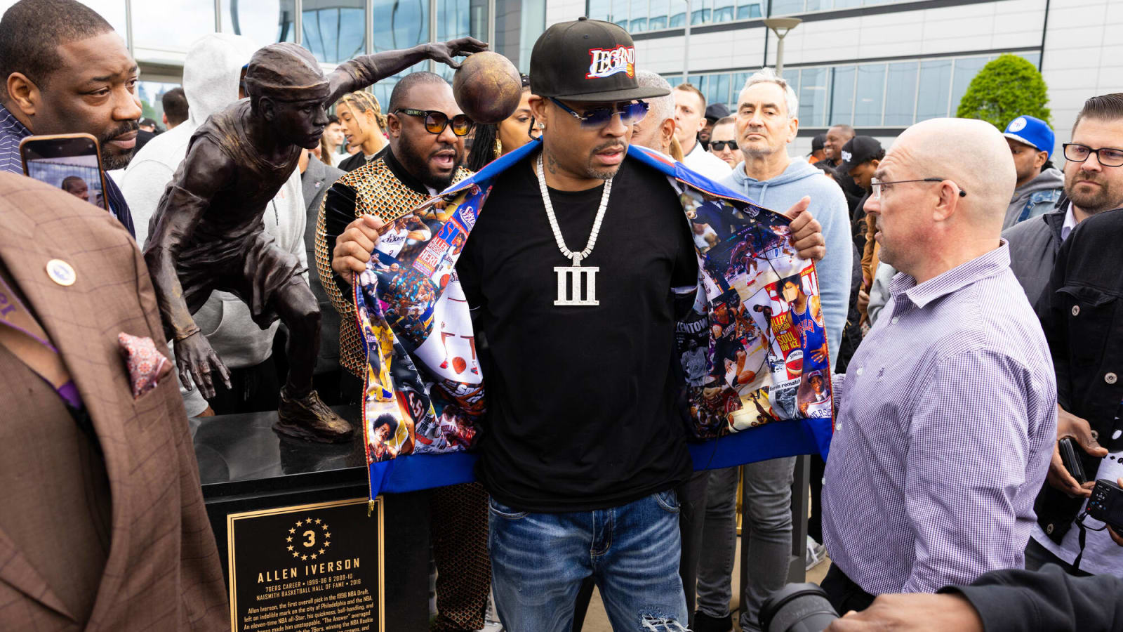 Allen Iverson Shows Appreciation For Michael Jordan: 'Superhero'