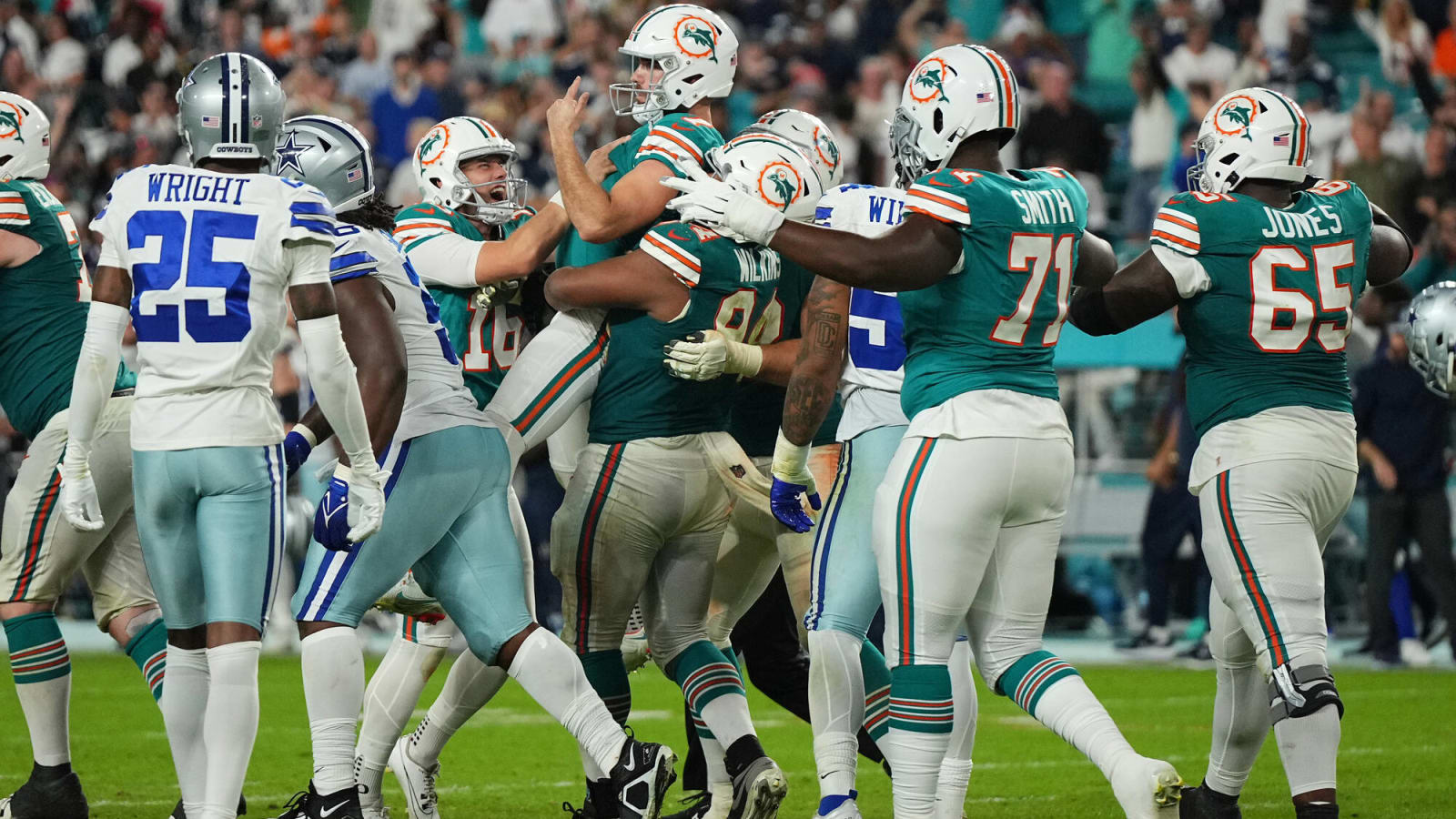 3 Critical Plays That Might Have Altered Cowboys vs. Dolphins Outcome