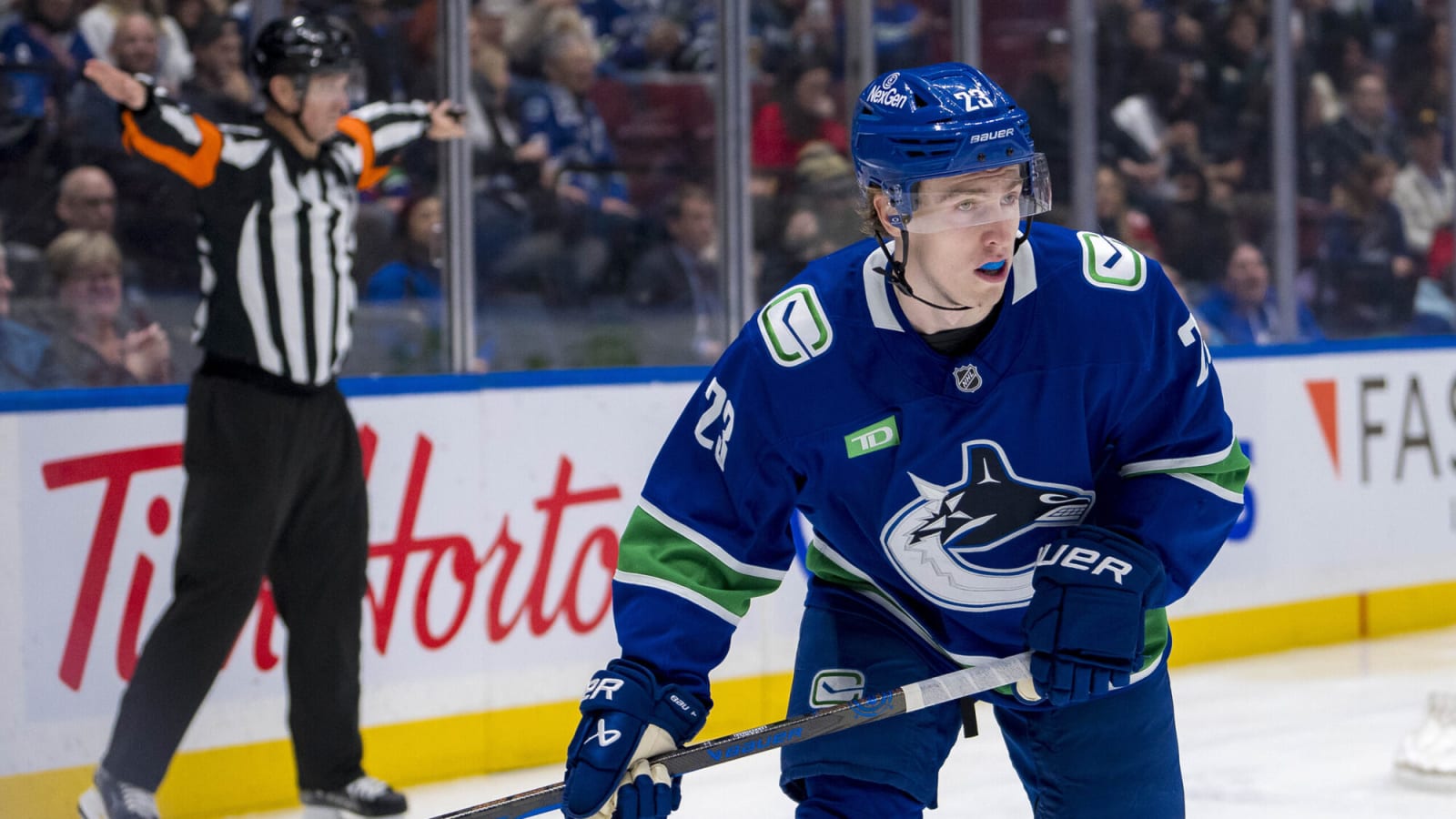 Canucks send Jonathan Lekkerimäki, Max Sasson and Guillaume Brisebois to AHL Abbotsford
