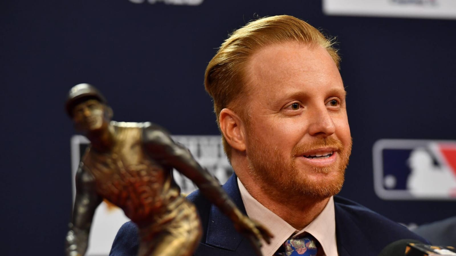 Justin Turner Announced As 2022 Roberto Clemente Award Winner