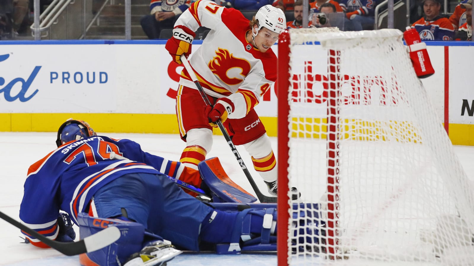 NHL Notebook: Derek Ryan retires, Flames sign Connor Zary, and more