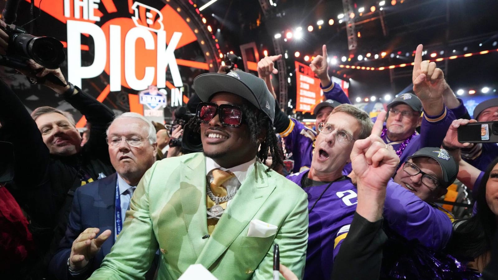 Minnesota Vikings Blasted by Unnamed NFL Executive For Draft Day Trade