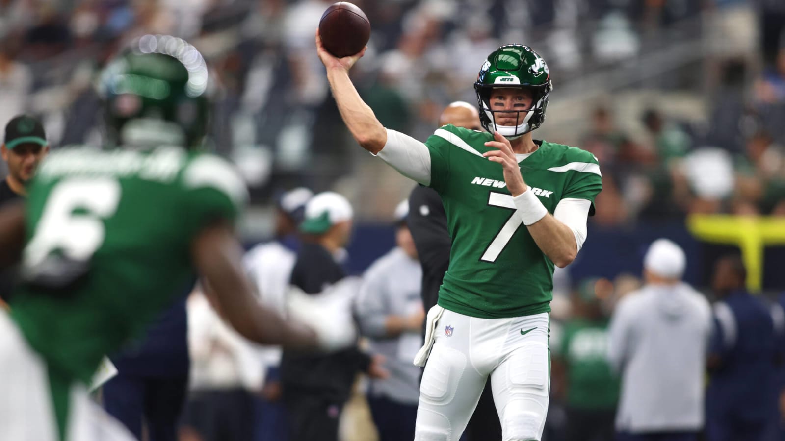 NFL Week 12: New York Jets vs. Miami Dolphins betting picks, preview