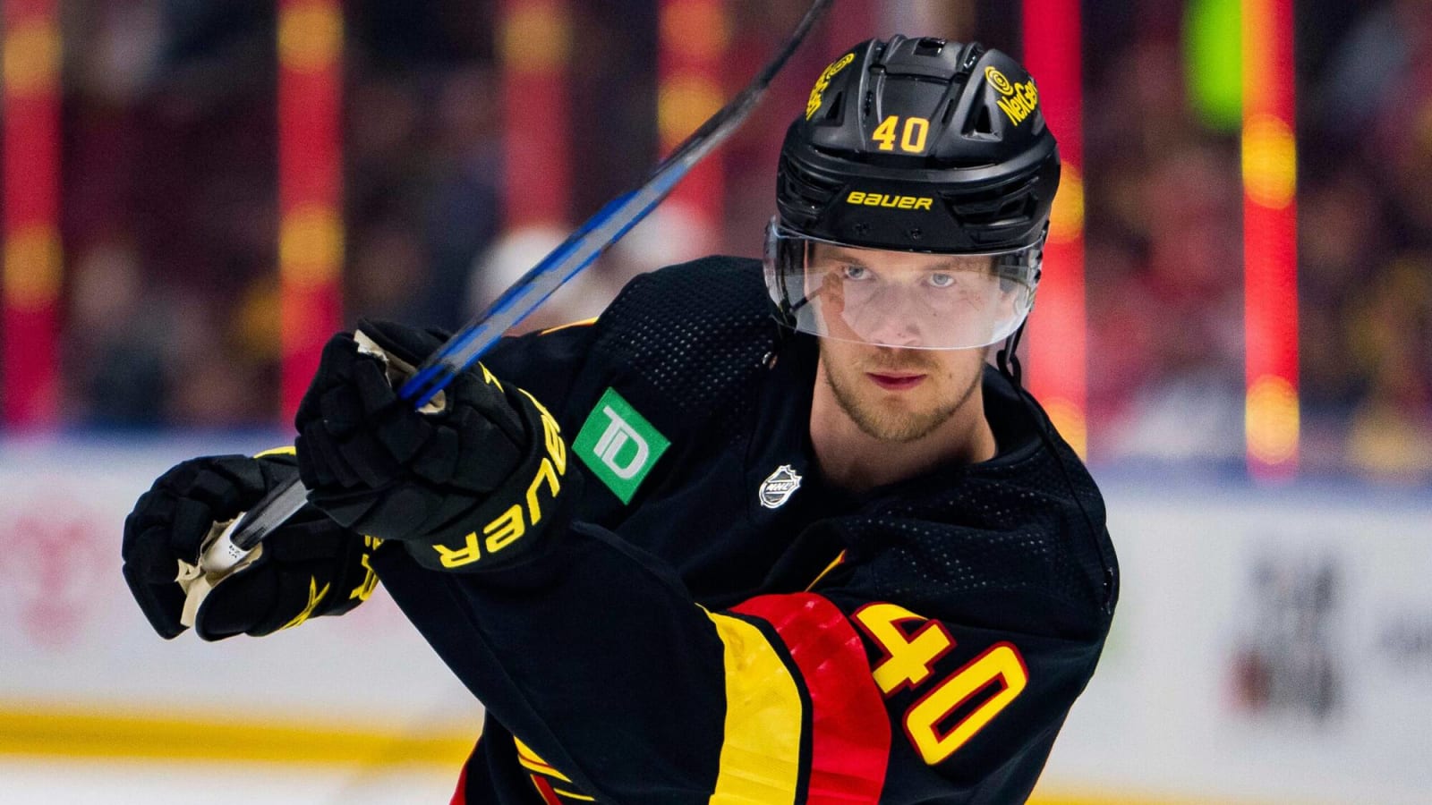 Sources: Vancouver Canucks making significant progress to sign Elias Pettersson