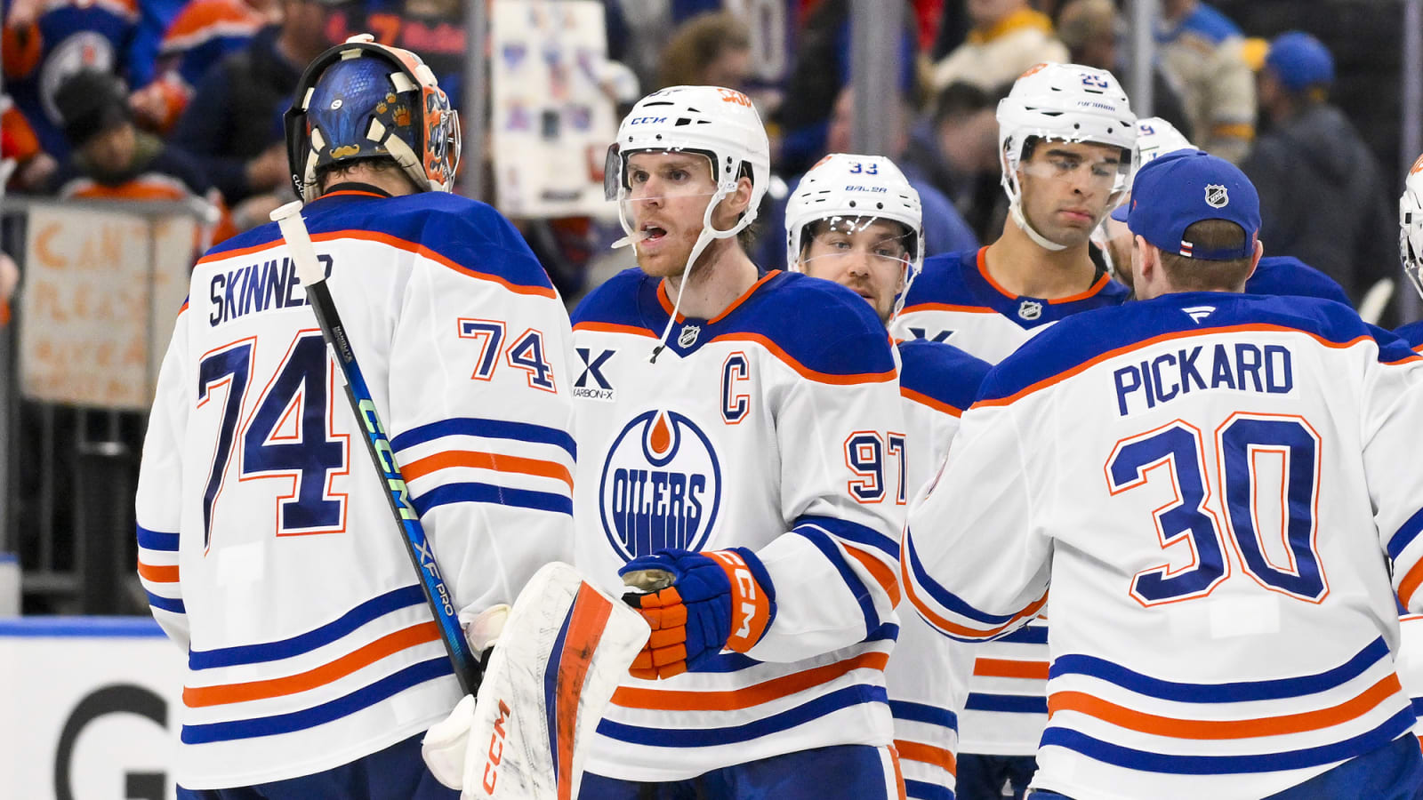 Oilers fans call for coaching change after long time problem arises, analyst suggests replacement