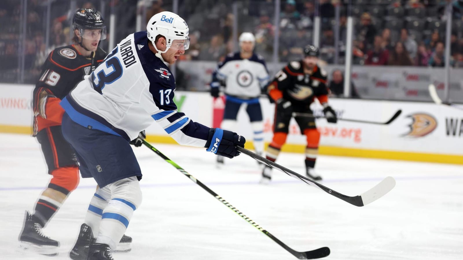 Jets’ Gabe Vilardi is dealing with an enlarged spleen, no timeline for return