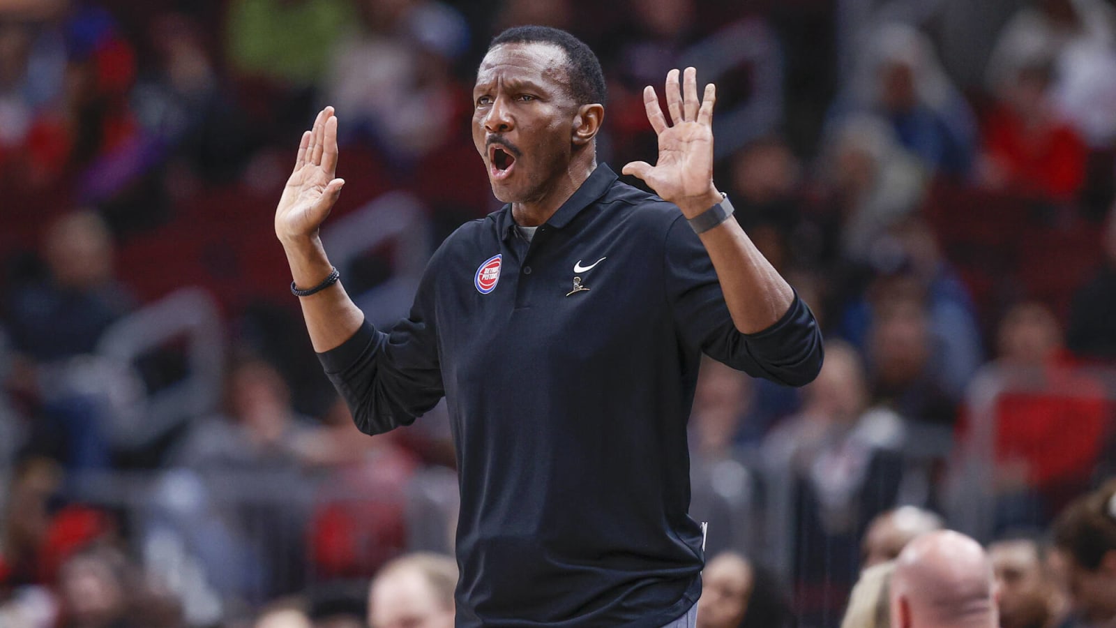 Pistons Coach Dwane Casey Moving Into Front Office