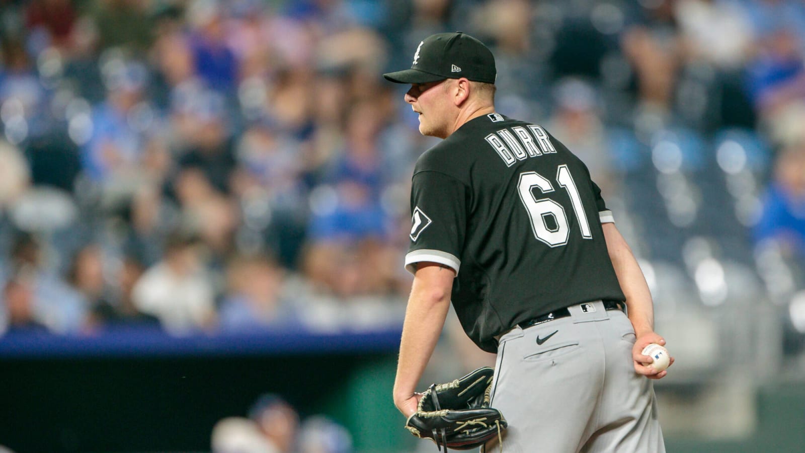 Blue Jays acquire Ryan Burr in trade with Phillies, assigned to triple-A Bisons