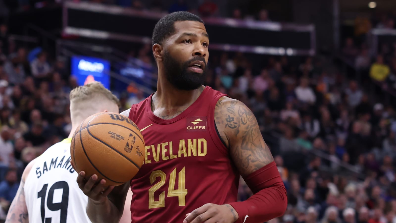 Knicks Sign Marcus Morris To Camp Deal