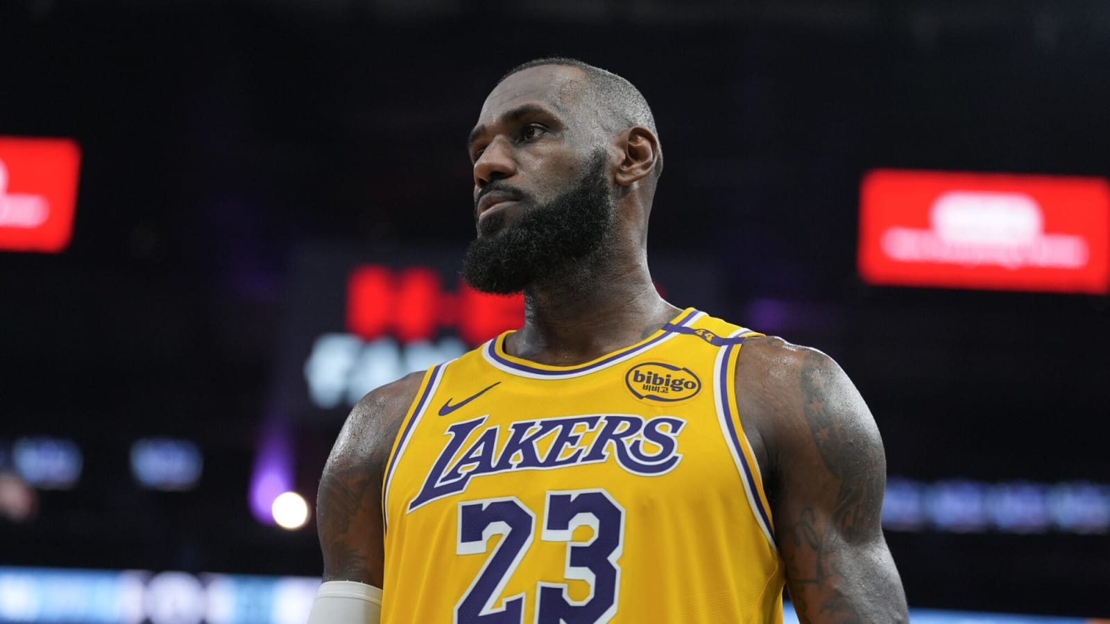 'Teammates One Day': Candace Parker Pokes Fun To LeBron James’ Longevity With Her Son Photobombing The 4-Time NBA Champion