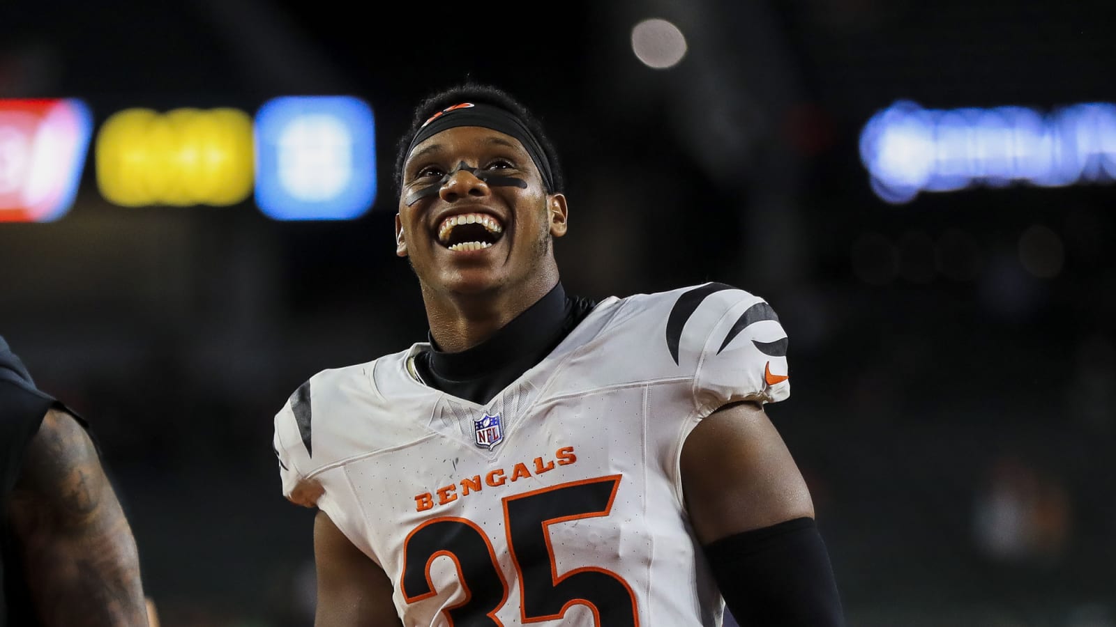 Bengals Sign CB Jalen Davis To Futures Deal