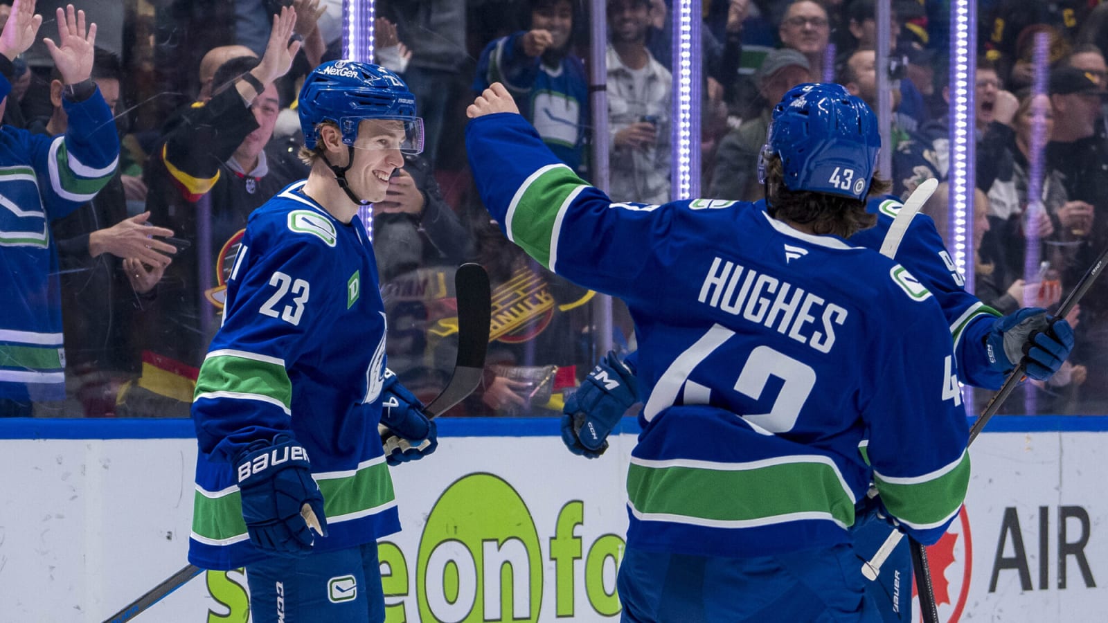 Canucks place Joshua on IR, recall Jonathan Lekkerimäki on emergency basis