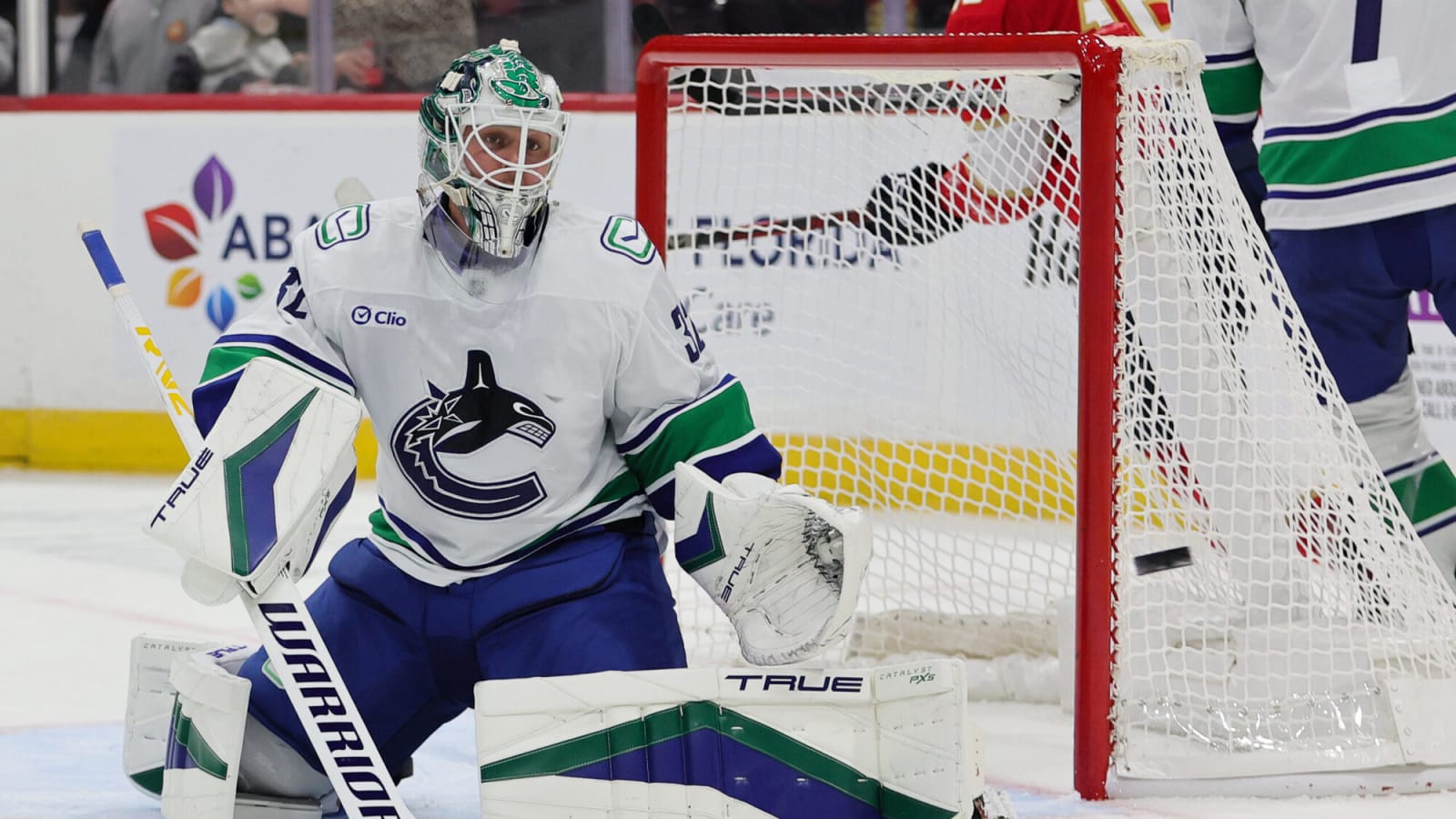 3 Canucks Stars of the Week: Kevin Lankinen remains a road warrior