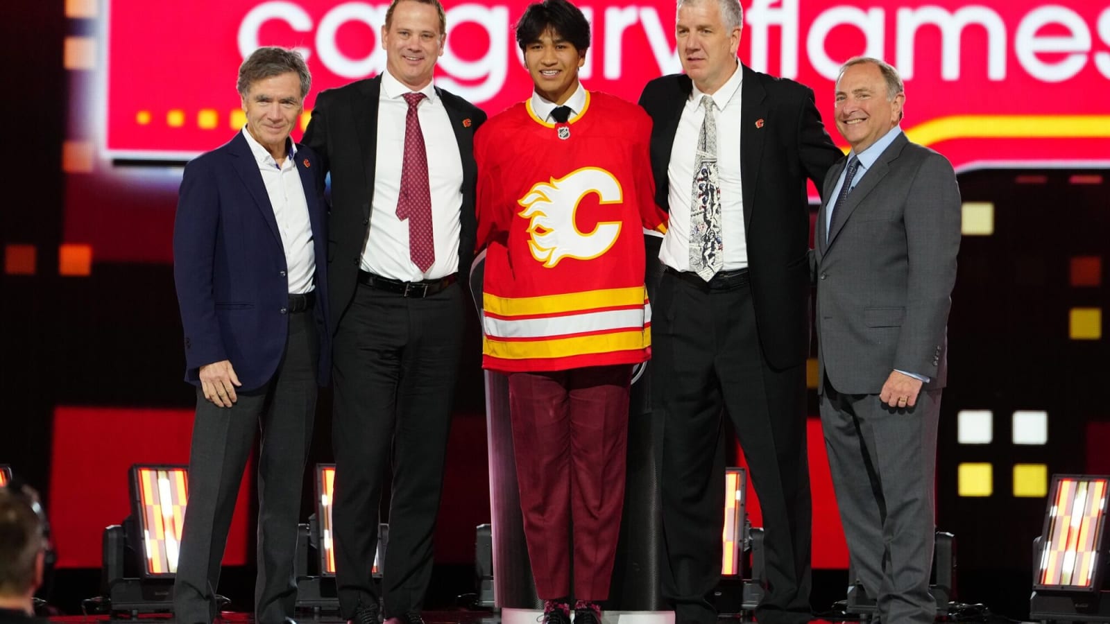 Why Zayne Parekh should play in important games for the Flames