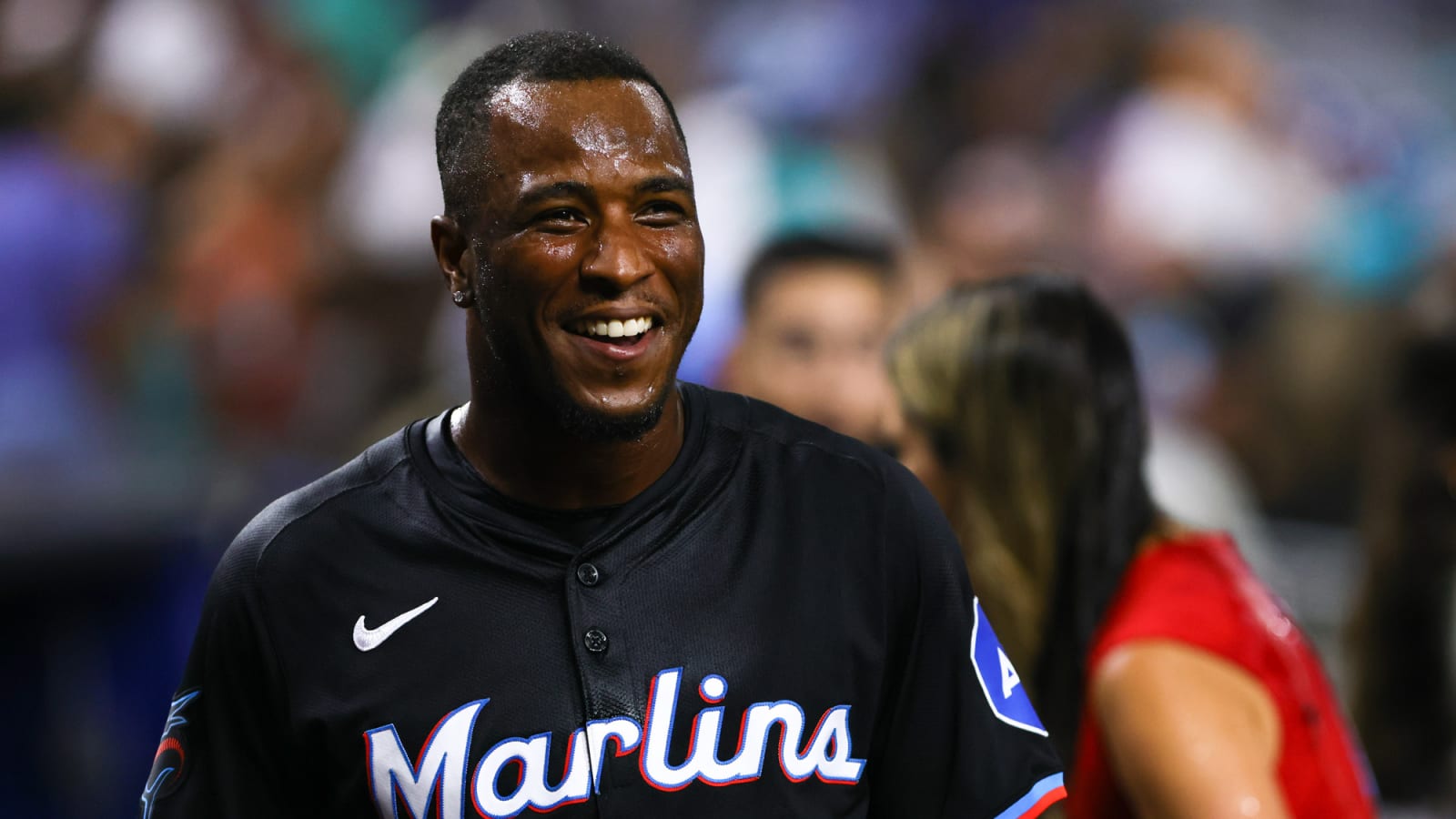 Angels to sign former batting champion
