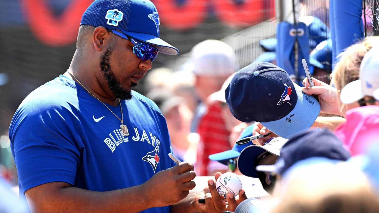 Edwin Encarnación coaches top prospects at batting practice, Chad Dallas and Damiano Palmegiani get hype, and more