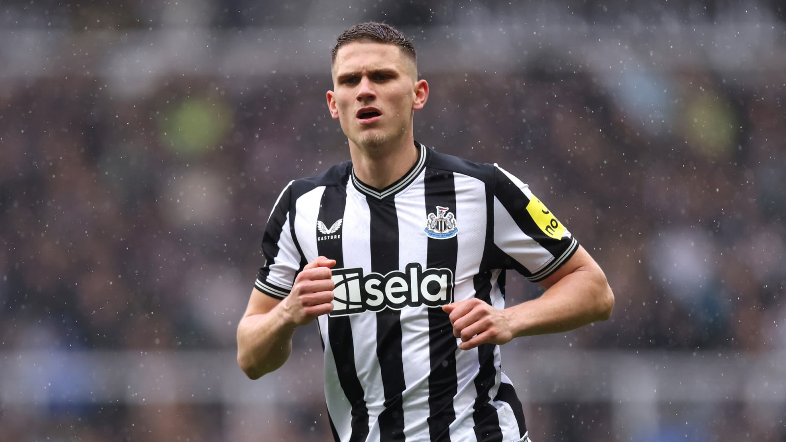 Liverpool urged to raid Newcastle to replace one of their out-of-contract stars
