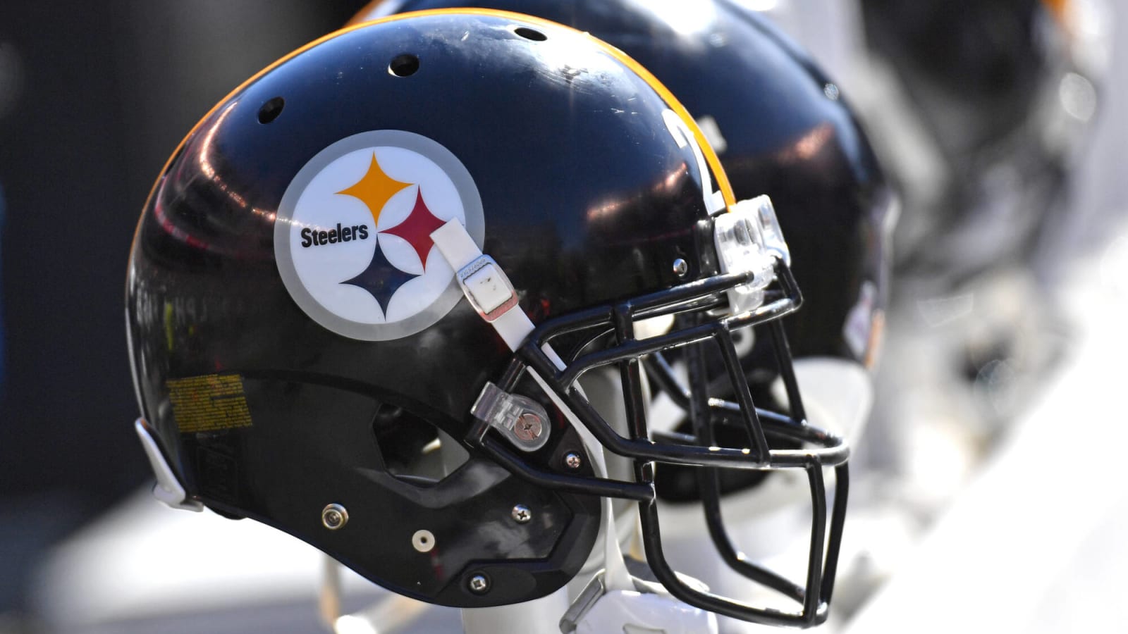 Steelers Continue Drafting Freak Athletes Across the Board