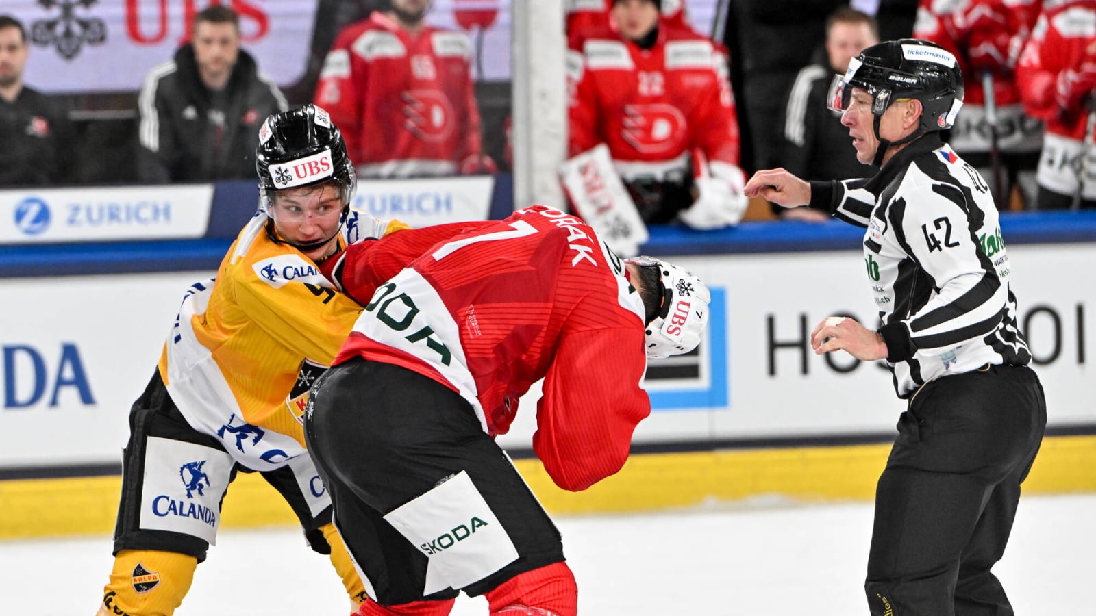 Montreal Canadiens Prospect Signs Contract In Europe