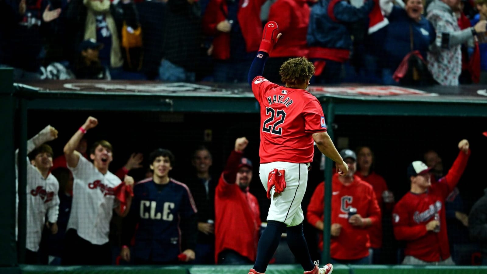 Diamondbacks acquire first baseman Josh Naylor from Guardians