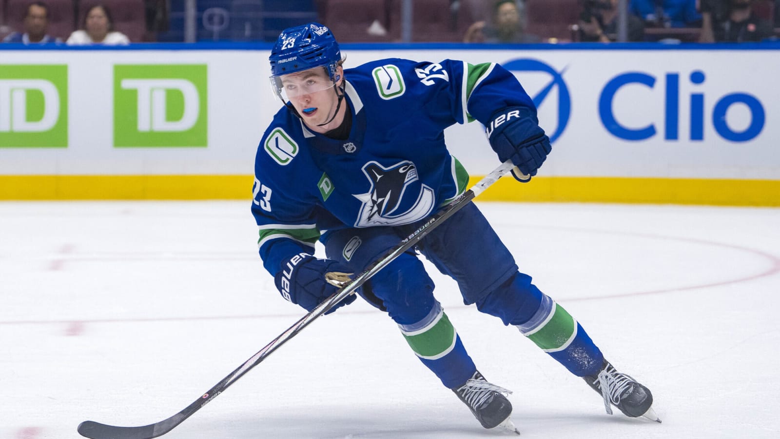 Canucks assign Lekkerimäki and McWard to AHL Abbotsford